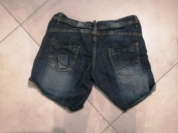 Short en jean bleu délavé - photo numéro 4