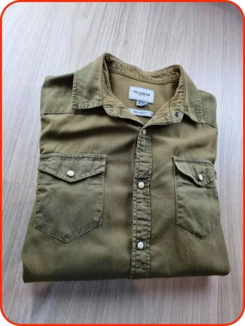 Chemise en jean à boutons pression kaki Pull & Bear Homme Taille S