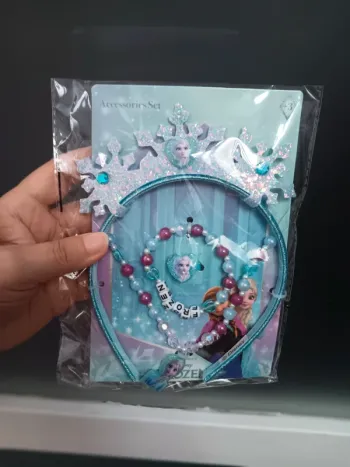 Set d’accessoires Reine des Neiges Elsa et Anna