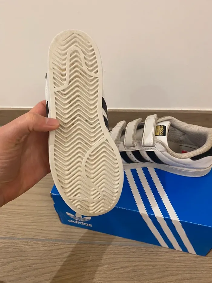 Basket scratch adidas superstar 33 - photo numéro 3