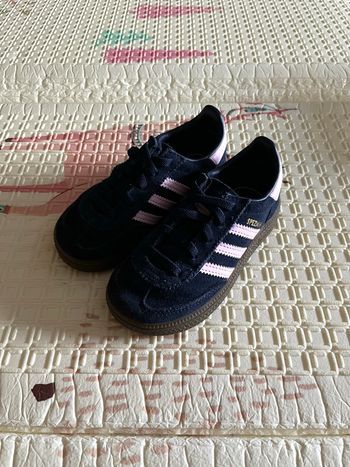 Adidas spezial ortholite T25 bleues marines et roses 