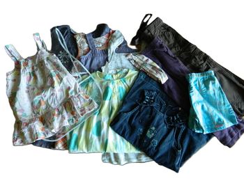 Gros lot vêtements été fille T 4 ans divers marques