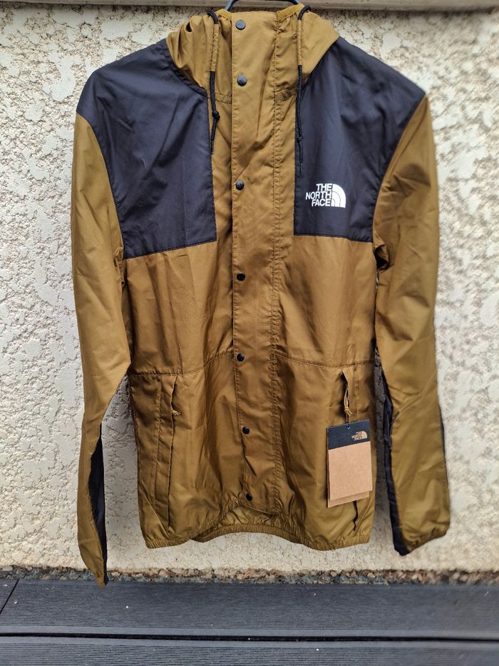 Veste Coupe-vent The North Face XS Neuve - photo numéro 2