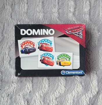 Dominos cars