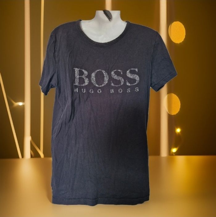 Très beau tshirt imprimé Hugo Boss