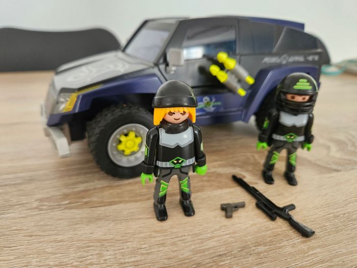 Véhicule 4x4 du  Robo Gang Playmobil 4878 - photo numéro 4
