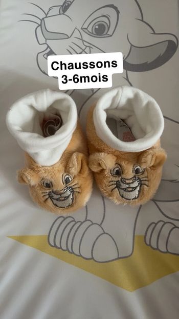 Chaussons bébé 0-3mois / 17cm simba roi lion Disney primark neuf