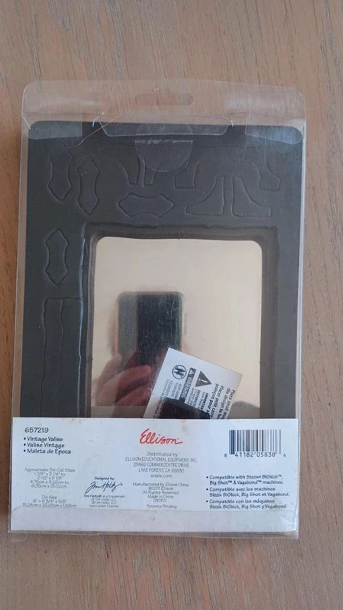 Sizzix Movers & Shapers L Die - Vintage Valise par Tim Holtz - photo numéro 2