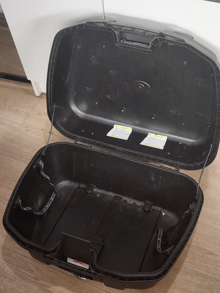 Top-case GIVI ~45 L – Monokey - photo numéro 8