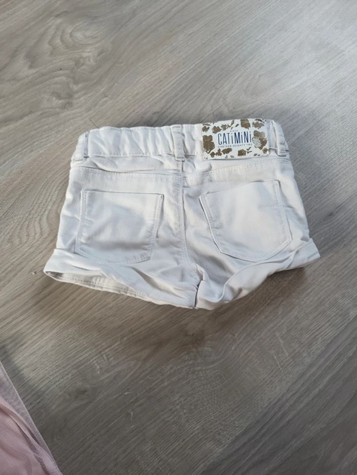 Short 4 ans