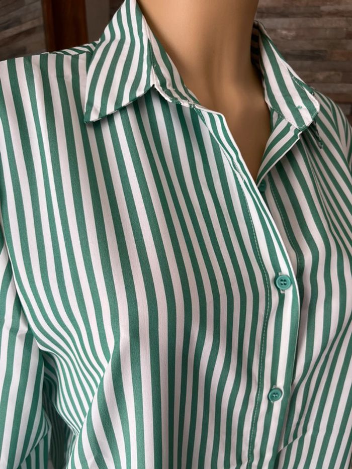 Chemise rayée verte et blanche taille L - photo numéro 3
