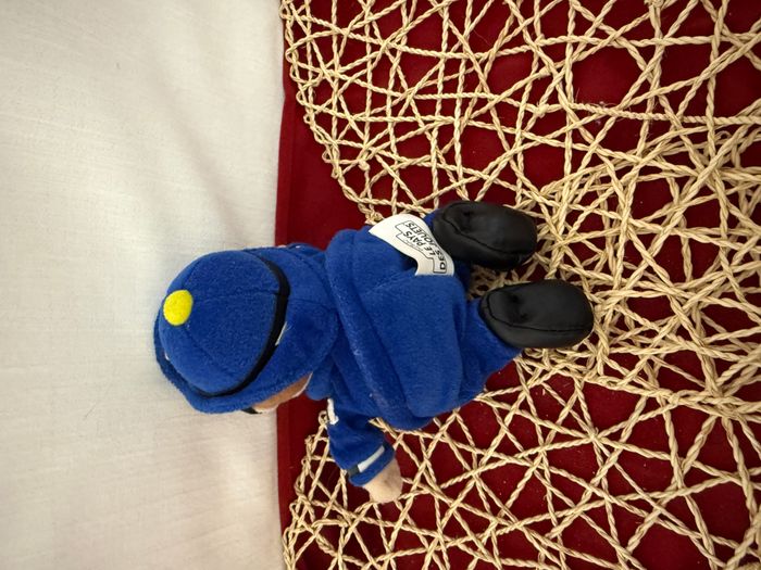 oui oui le pays des jouets peluche le policier tomy doudou - photo numéro 3