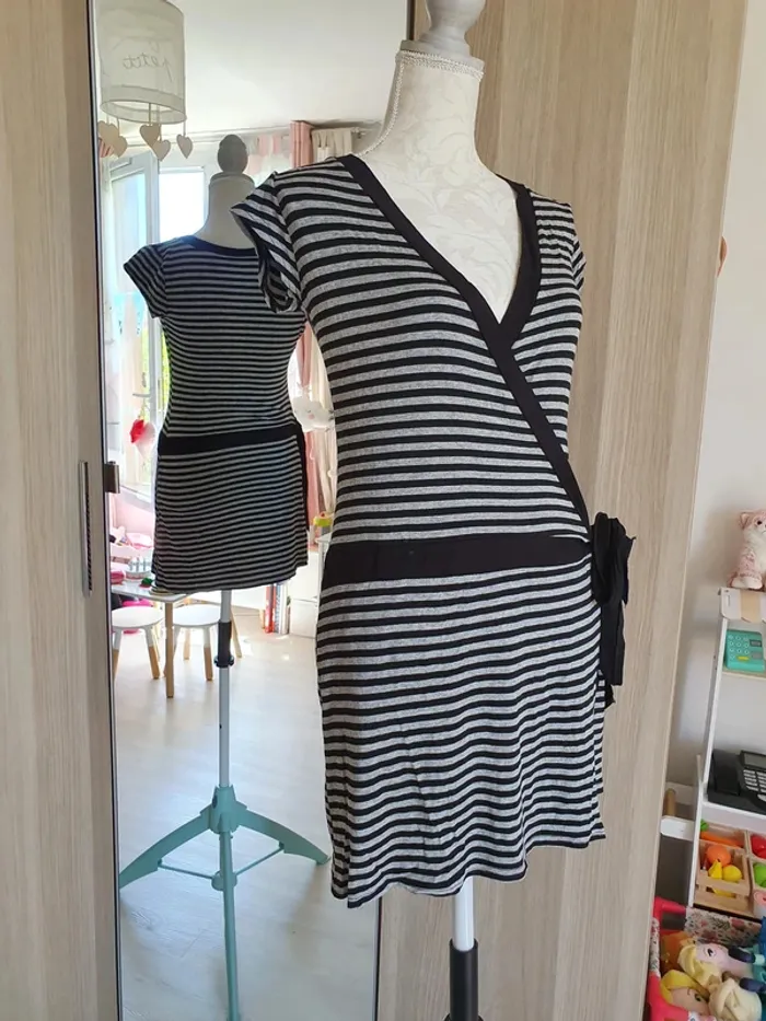 Robe noir grise portefeuille cache coeur taille M 38 vintage