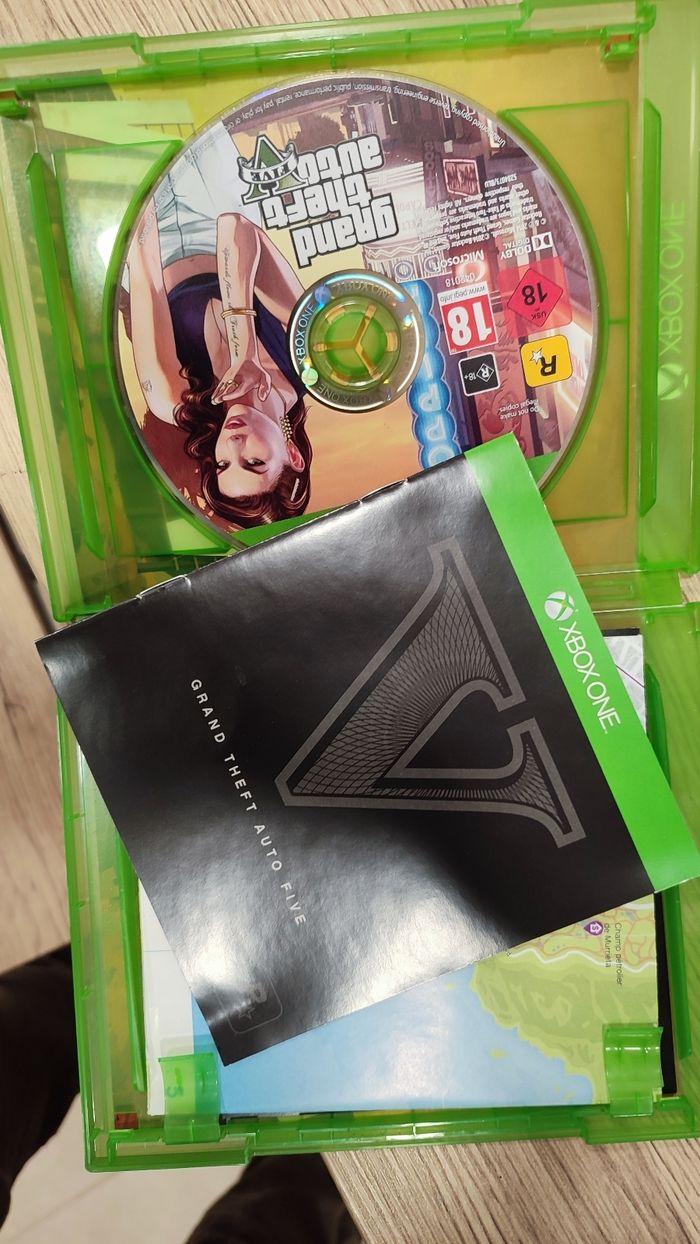 GTA V Xbox one - photo numéro 2