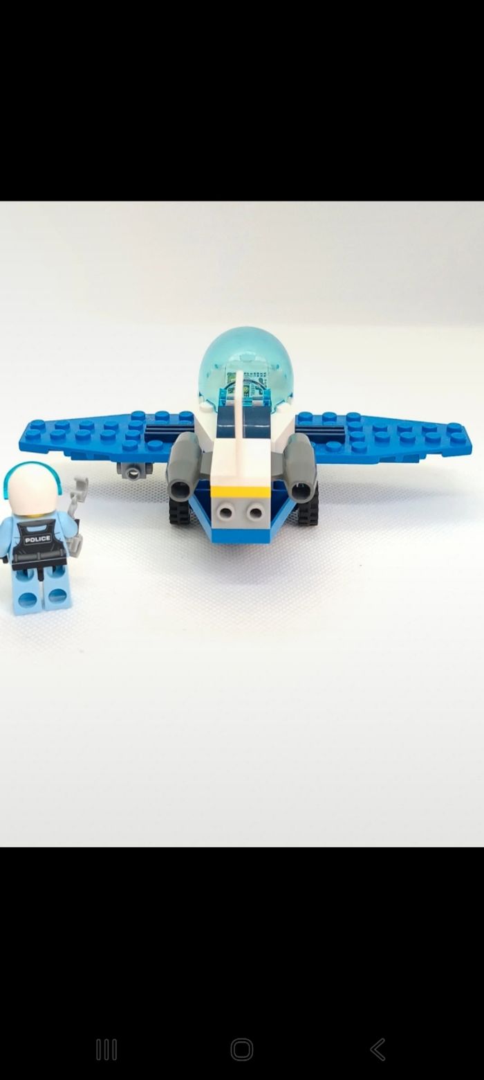 Figurine LEGO City 60206 Le jet de patrouille de la police 
Complet - photo numéro 8