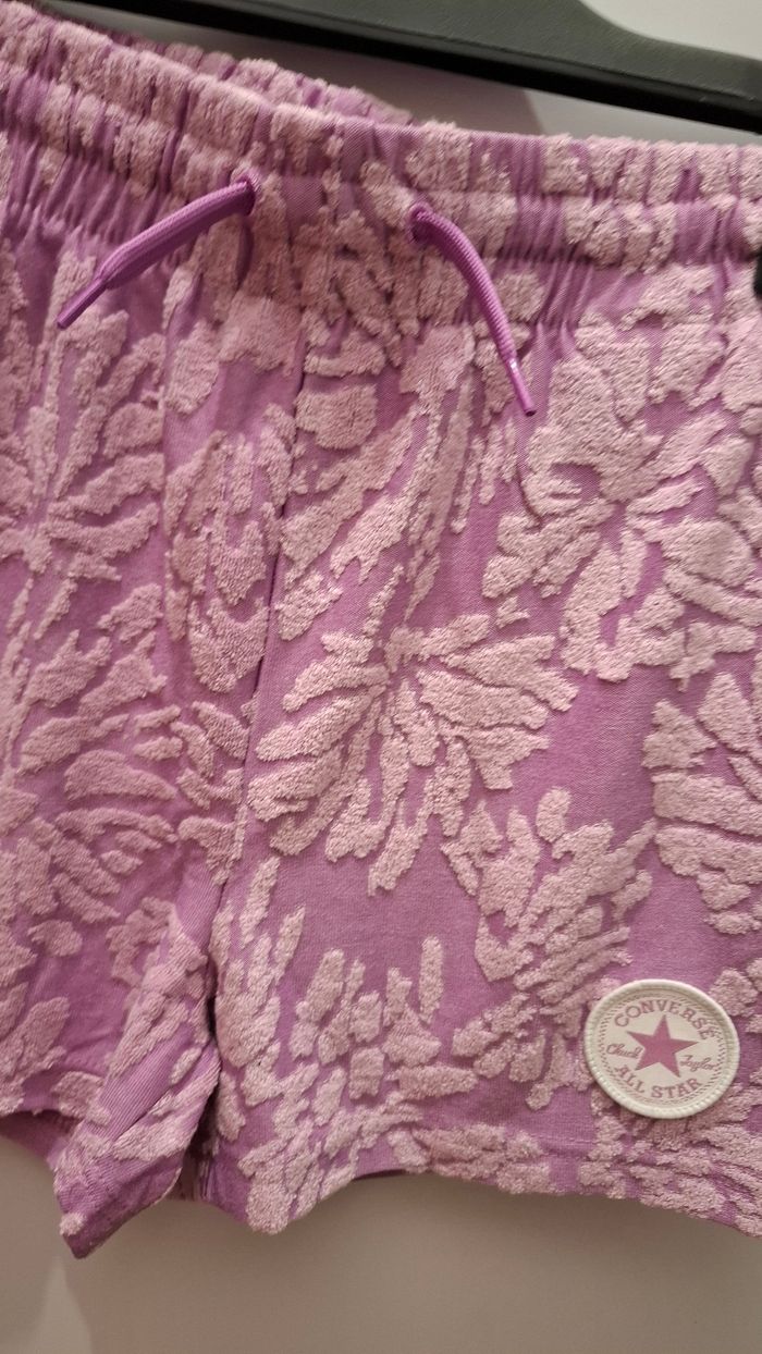 Short fleuri Taille 8-10 ans (122-128cm) - photo numéro 2
