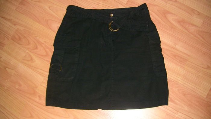 Jupe noire longueur 42 cm Taille 38 Etam - photo numéro 1