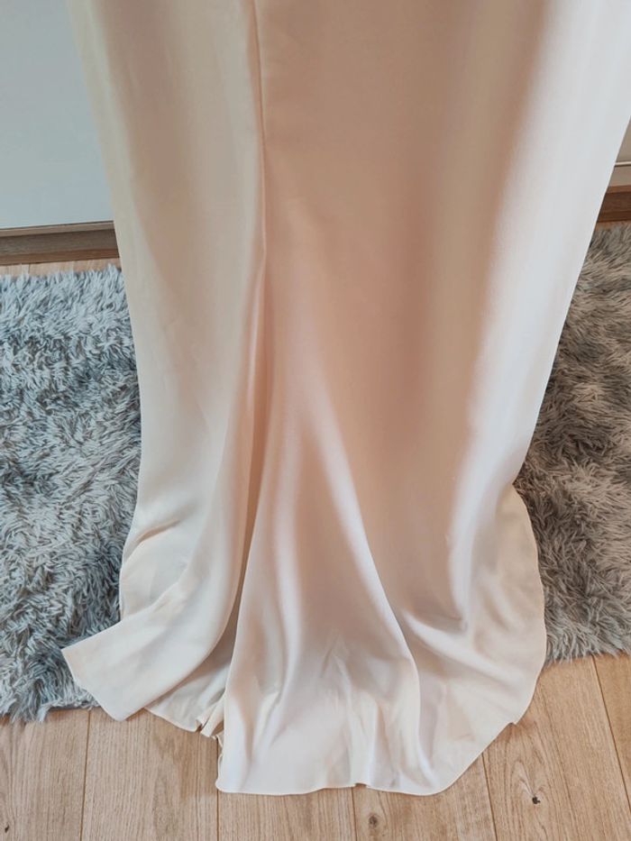 Robe cache coeur longue drapée - photo numéro 3
