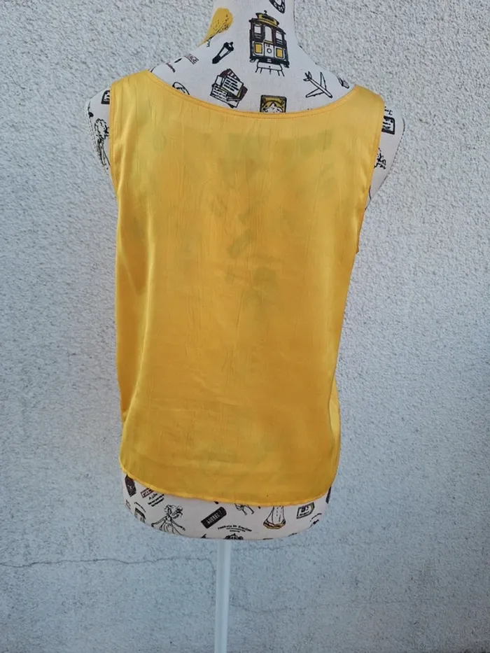 Top jaune - photo numéro 2