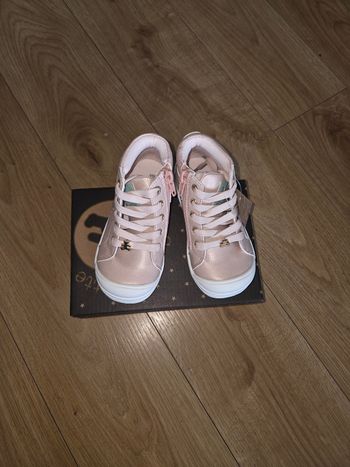 Baskets fille
