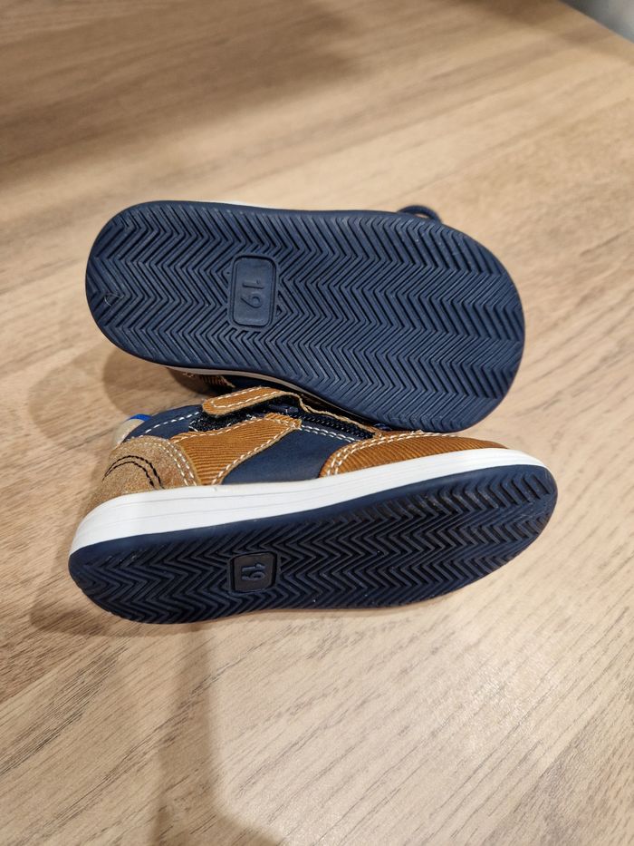 Chaussures 19 - photo numéro 4