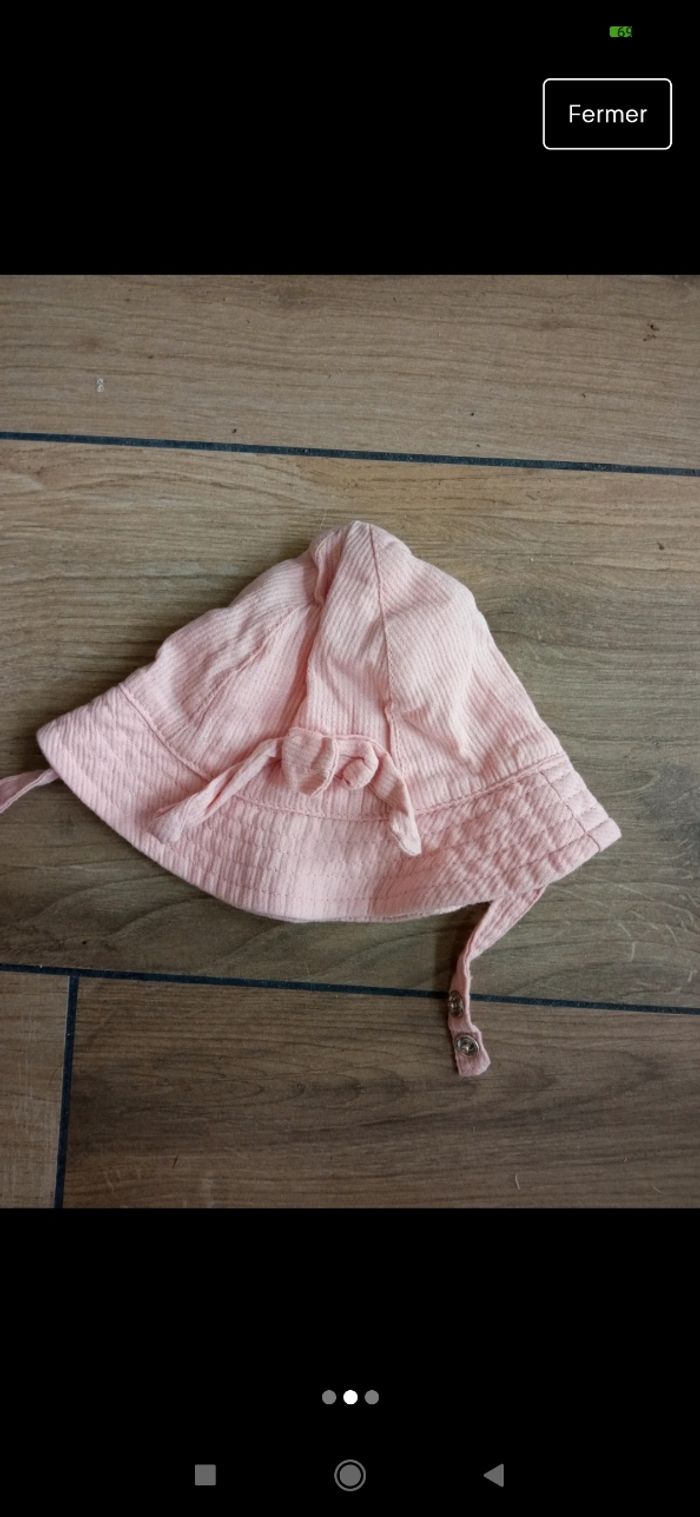 Chapeau naissance/1 mois - photo numéro 2