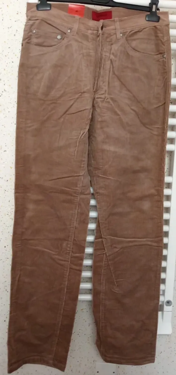 Pantalon en velours marron Pierre Cardin Taille W 36 / L 34 - photo numéro 2