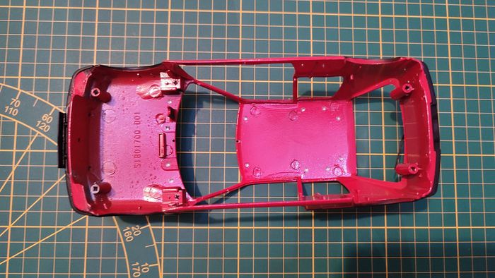 Carcasse carrosserie pièce détachée miniature Peugeot 205 GTI 1/18 Solido #B41 - photo numéro 4