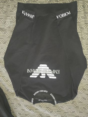 Pull Armani TBE
