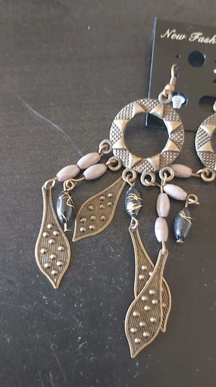 Boucle d'oreille - photo numéro 2