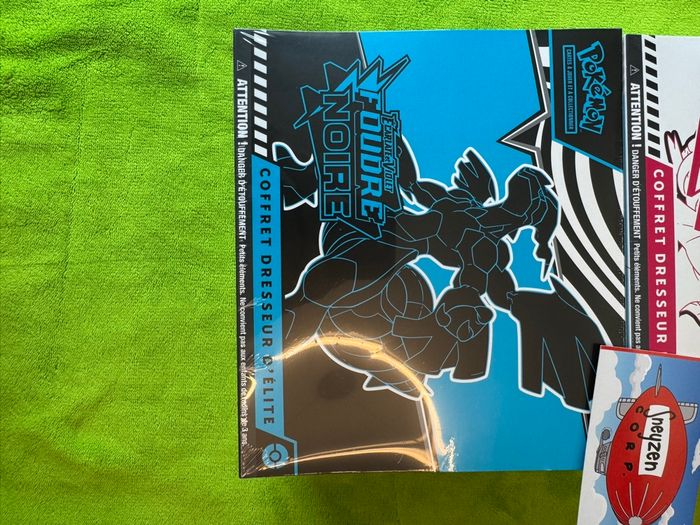 Lot de 2 ETB Pokémon EV10.5 Foudre Noir Flamme Blanche Neuf et Scellé - photo numéro 2