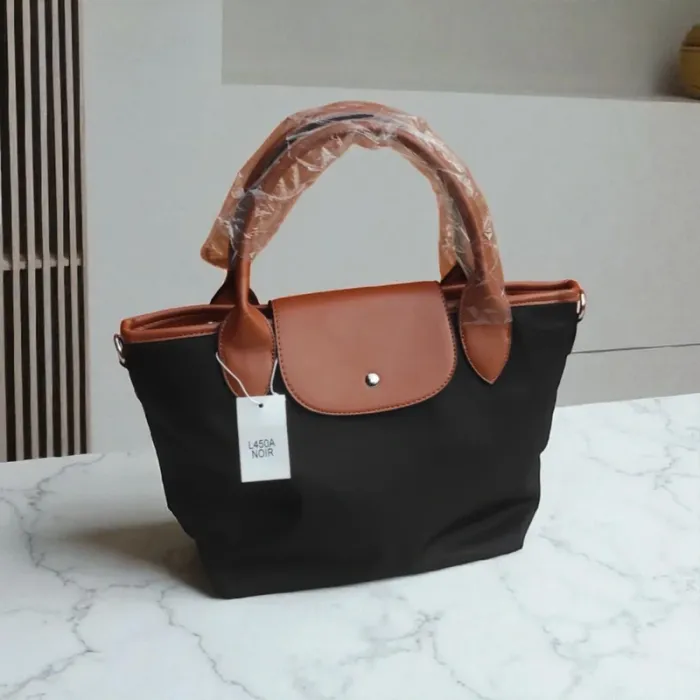 Sac à main noir neuf avec bandoulière ajustable - photo numéro 4