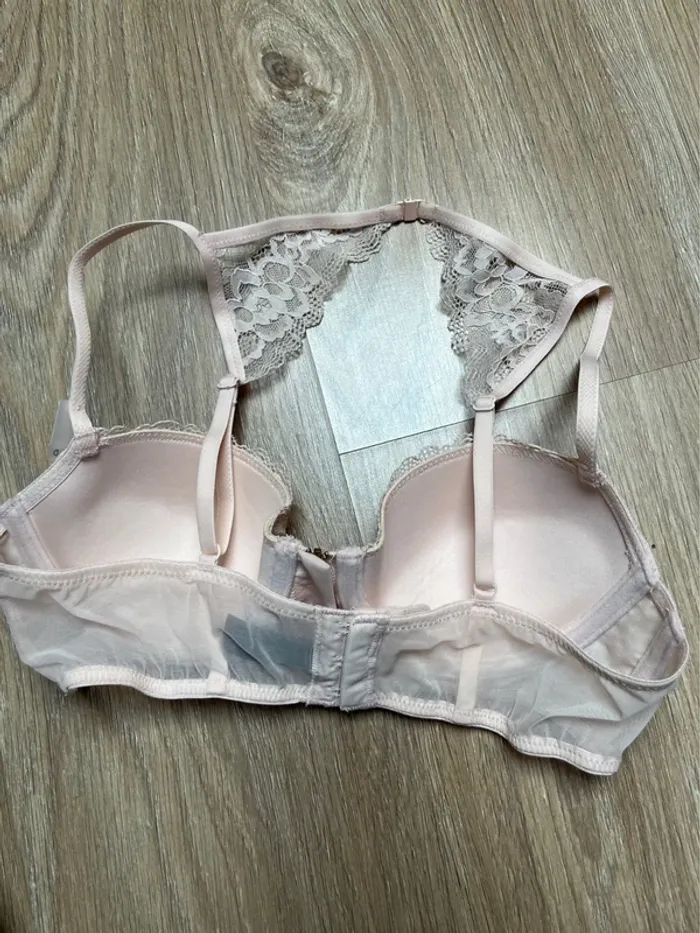 soutien gorge 85B - photo numéro 3