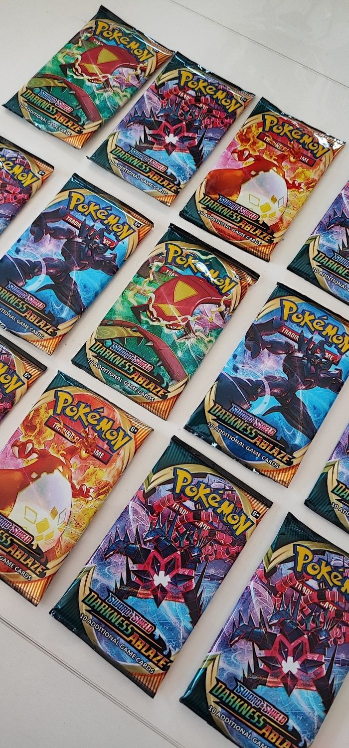 Lot de 15 boosters neufs jamais ouverts Pokemon Darkness Ablaze  non officiel  version anglaise - photo numéro 2