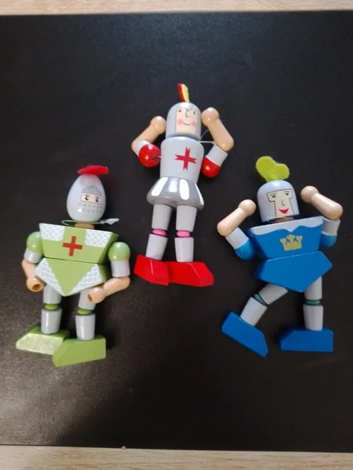 lot de 3 chevaliers en bois articulés - photo numéro 4