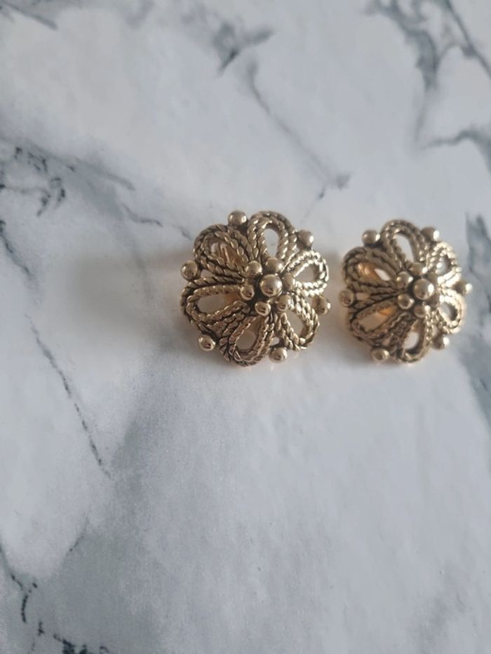 Paire de boucle d'oreille doré a clips vintage - photo numéro 5