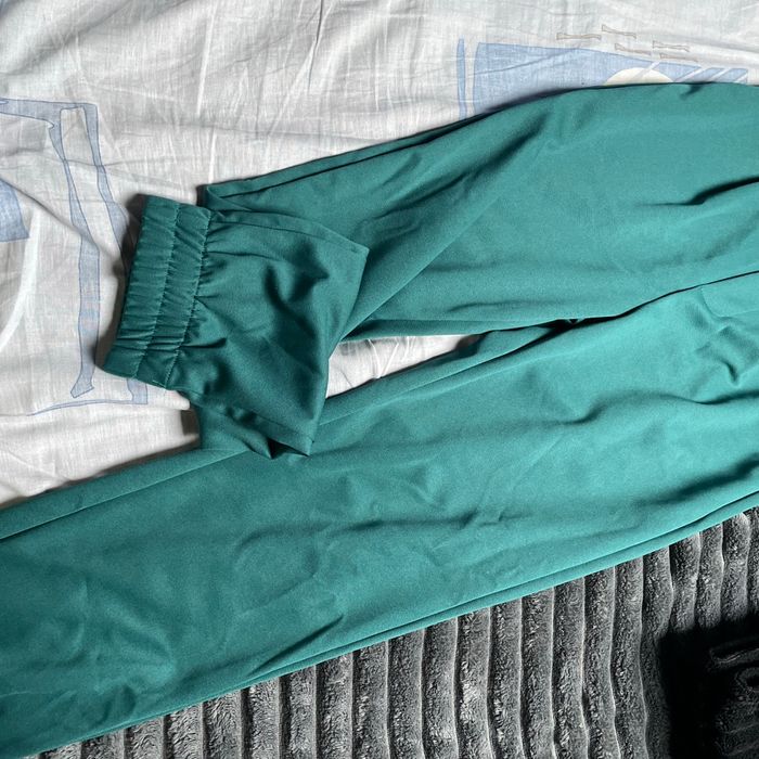 Pantalon habillé vert - photo numéro 2