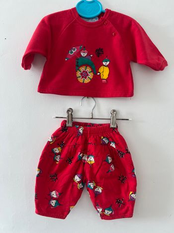 Ensemble rouge