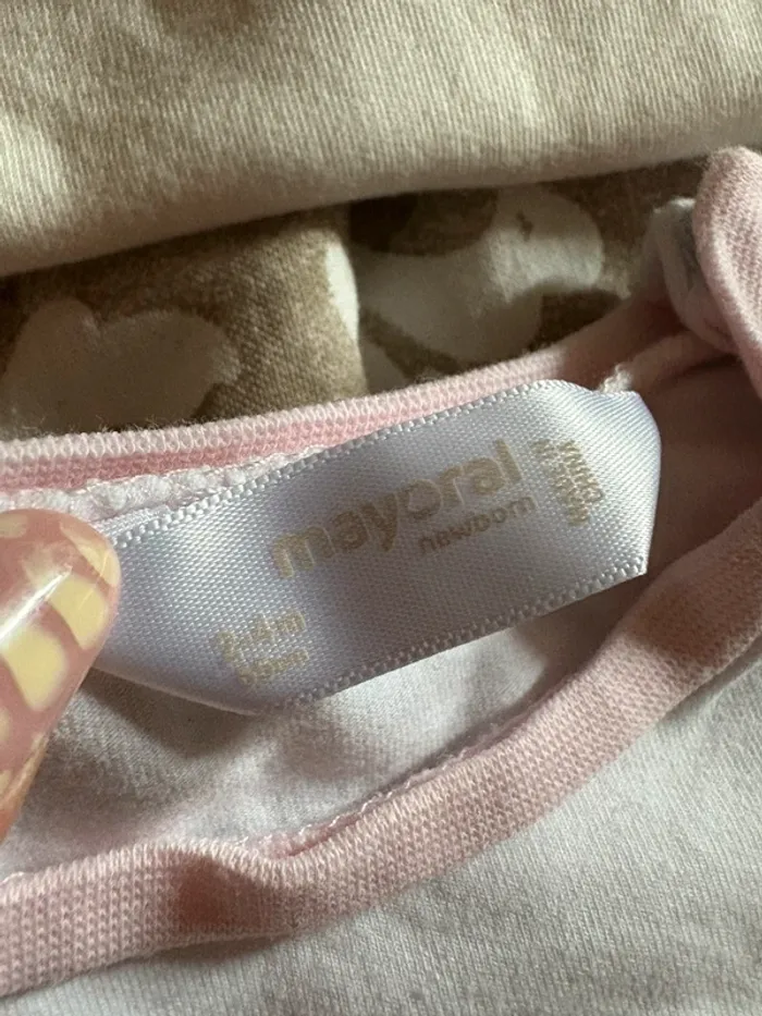 Lot de 2 salopettes - 2 pyjamas neufs - photo numéro 4