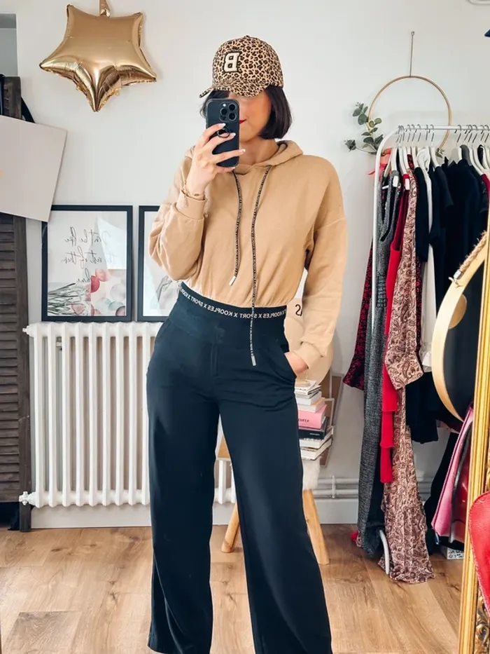 Sweat crop top The Kooples beige et noir taille 36 - photo numéro 3