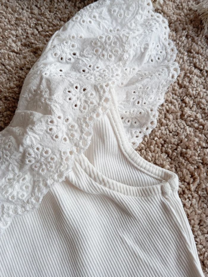 Robe blanche 5 ans - photo numéro 2