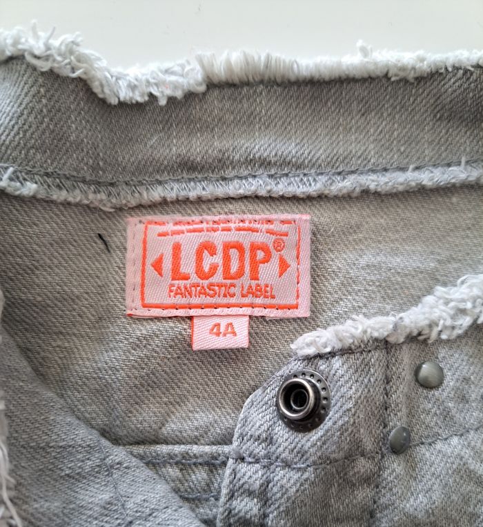 Veste en jean gris clair fille 4 ans TBE - photo numéro 7