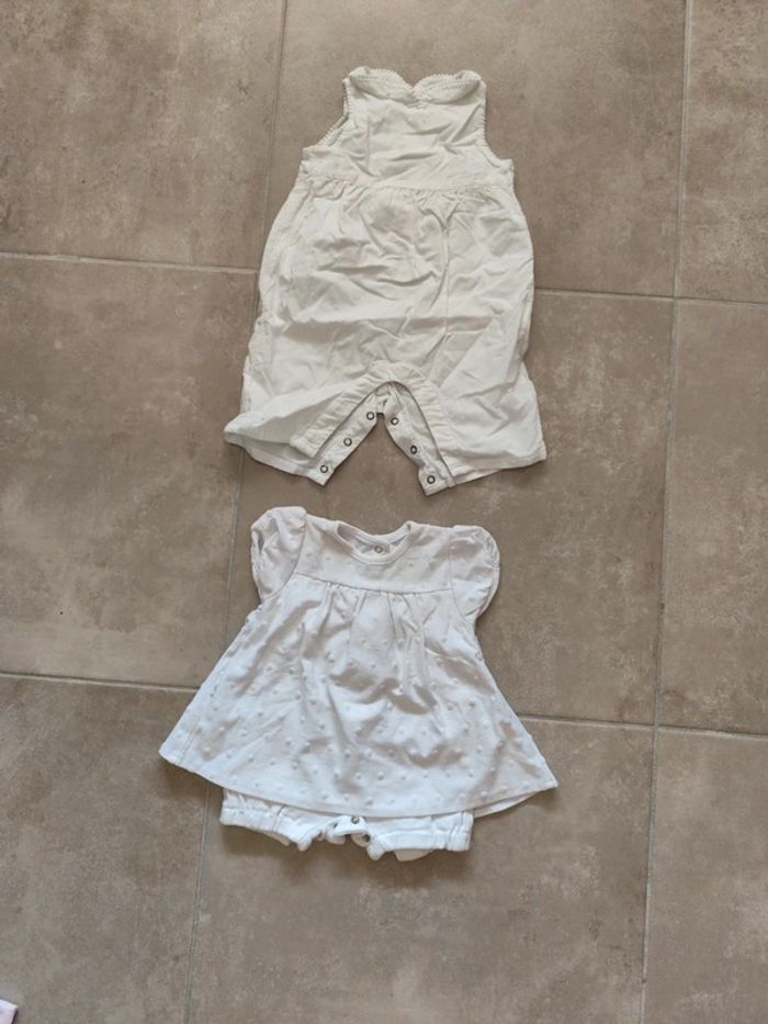 Lot 2 tenues bébé fille 1 mois