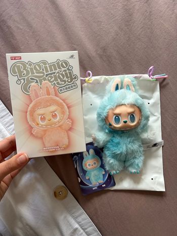 Labubu Big Into Energy Hope 🩵