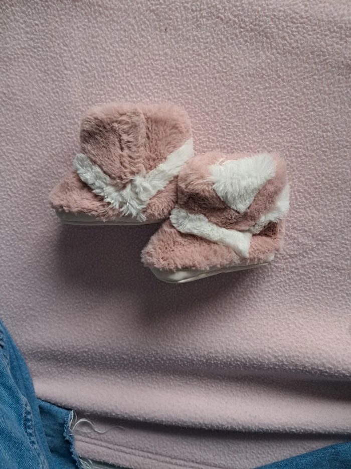 Chaussons bébé taille 17 18