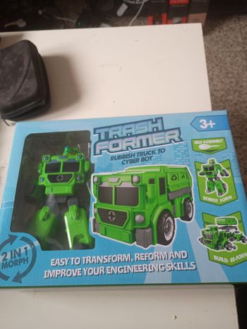 Jouet camions transformables de