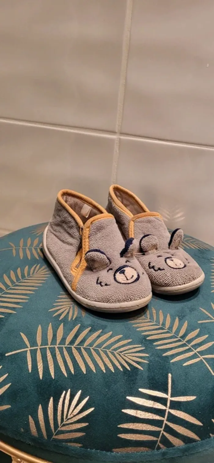 Chaussons taille 23 - photo numéro 2