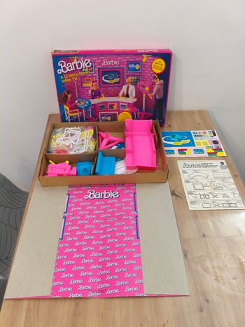 Barbie Vintage Studio TV 6 O'clock News