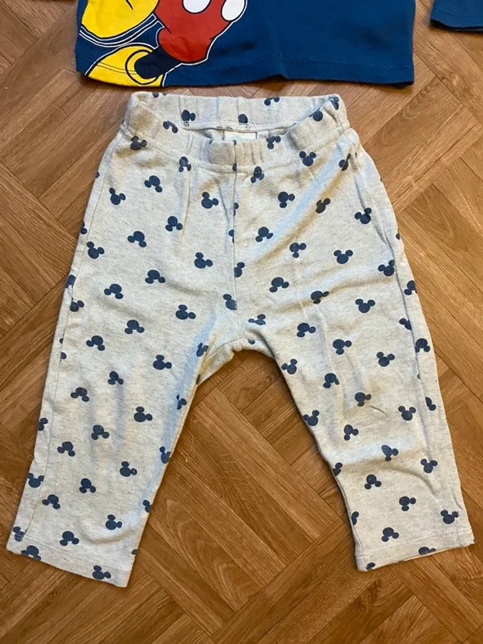 Ensemble 2 pièces taille 18 mois de Disney - photo numéro 3