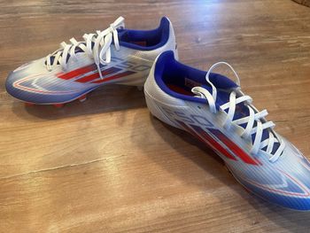 Crampons Adidas F50